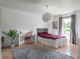 Villa till salu på Yresta 75 i Uppsala - Mäklarhuset