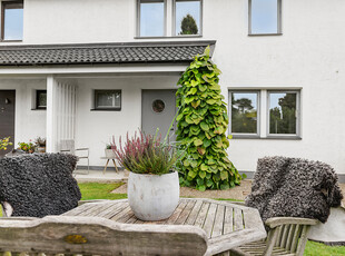 Villa till salu på i Åhus - Mäklarhuset