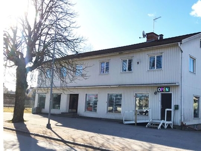 Hyr ett 5-rums lägenhet på 110 m² i Hultsfred