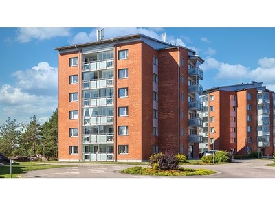 Hyr ett 4-rums lägenhet på 74 m² i KARLSTAD