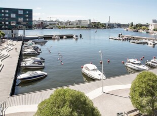 Lägenhet till salu på i Stockholm - Mäklarhuset