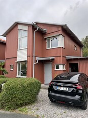 Terrace house - Hedebyslingan Järfälla